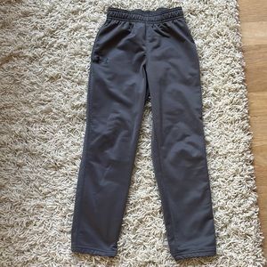 Under Armour like new size 7 pants